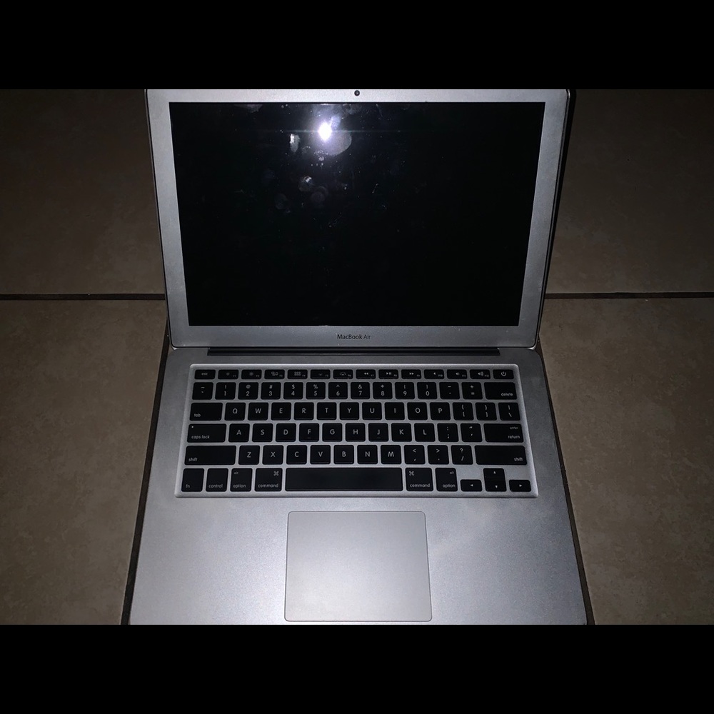 Apple MacBook Air